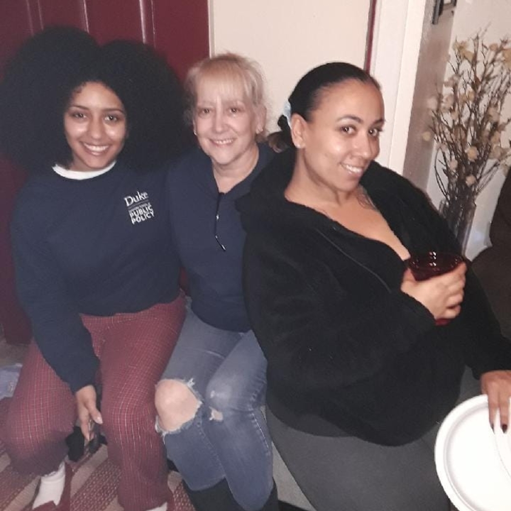 Meet your Posher, Sandy